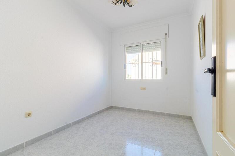 2 Cuarto Villa en venta