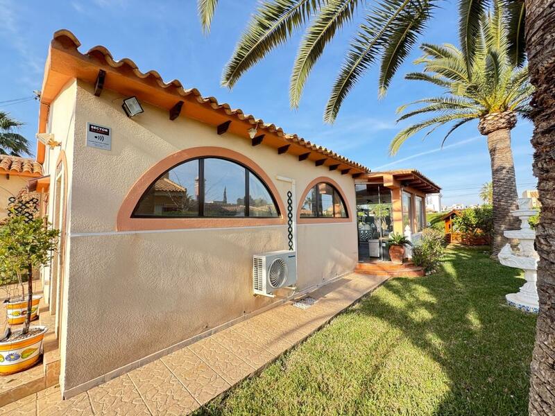 3 Cuarto Villa en venta