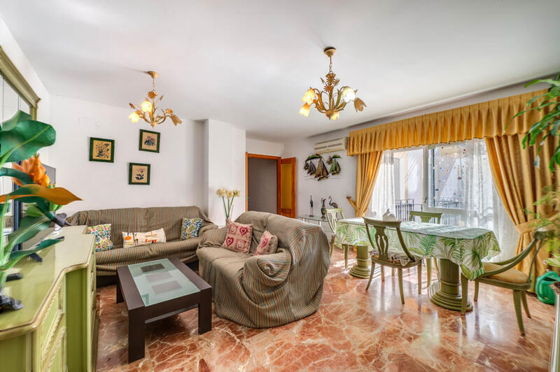 3 bedroom Apartment for sale