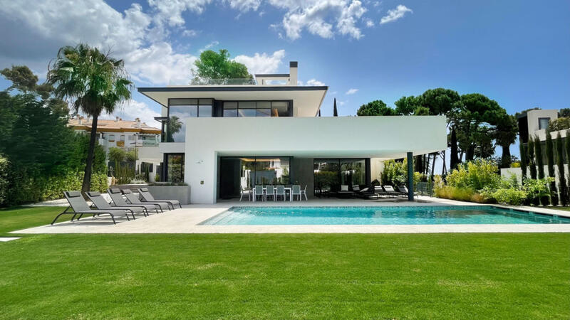 5 bedroom Villa for sale