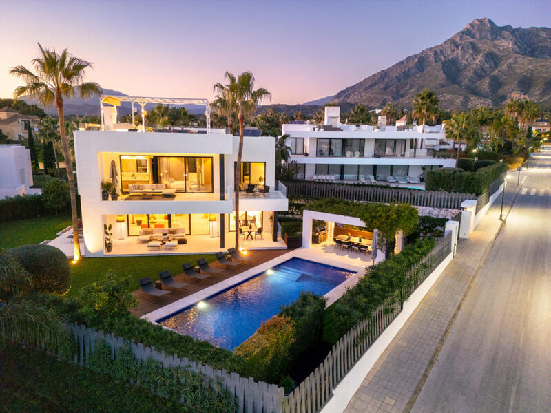 Villa en venta en Marbella, Málaga