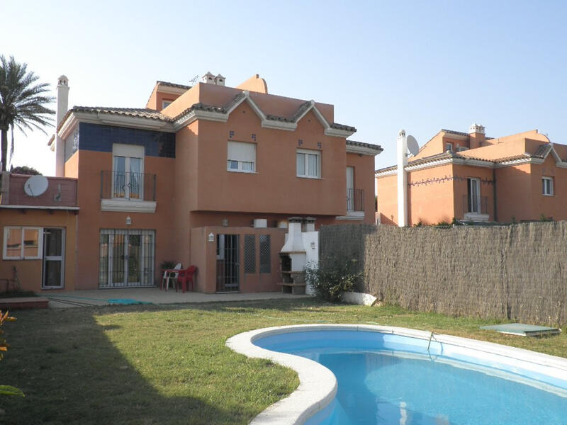 Townhouse for sale in Estepona, Málaga