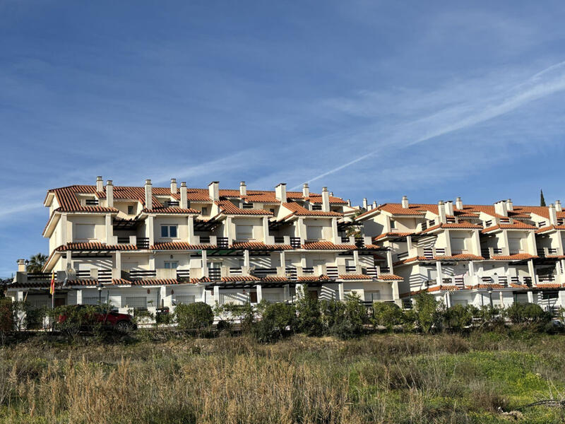 Lejlighed til salg i La Duquesa, Málaga