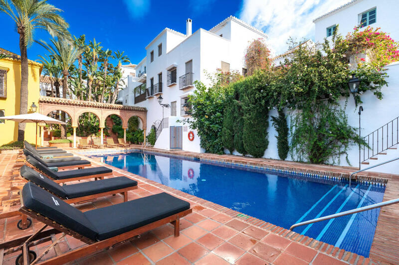 Townhouse for sale in Marbella, Málaga