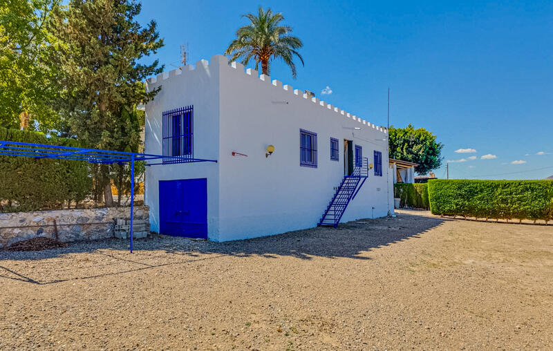 4 Cuarto Villa en venta