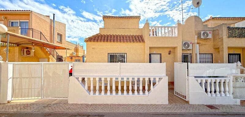 Maison de Ville à vendre dans Torrevieja, Alicante