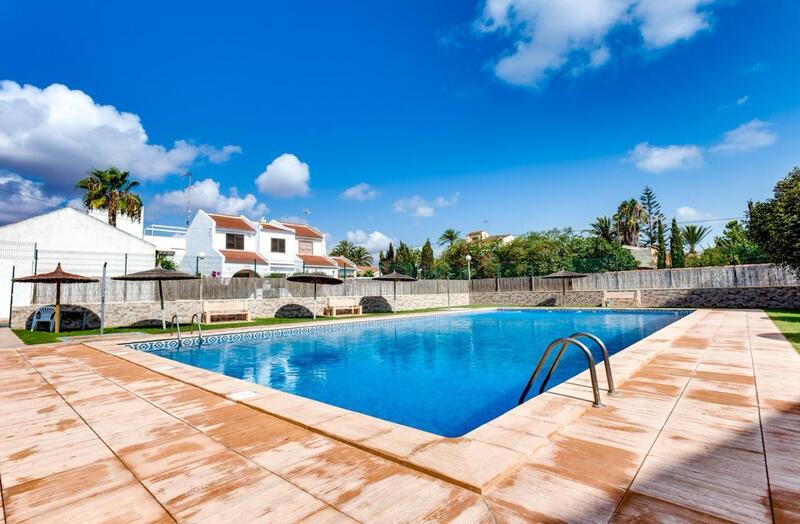 Maison de Ville à vendre dans Torrevieja, Alicante