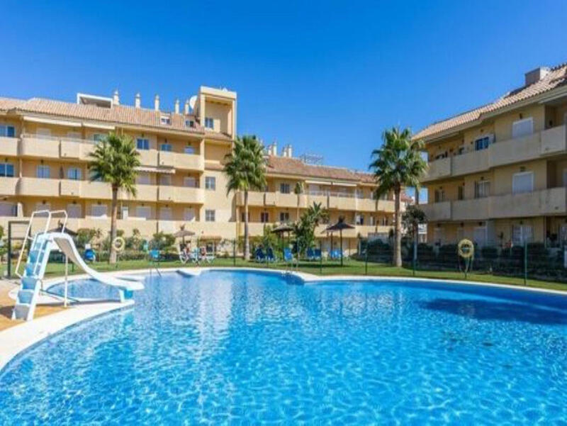 Apartamento en venta en La Duquesa, Málaga