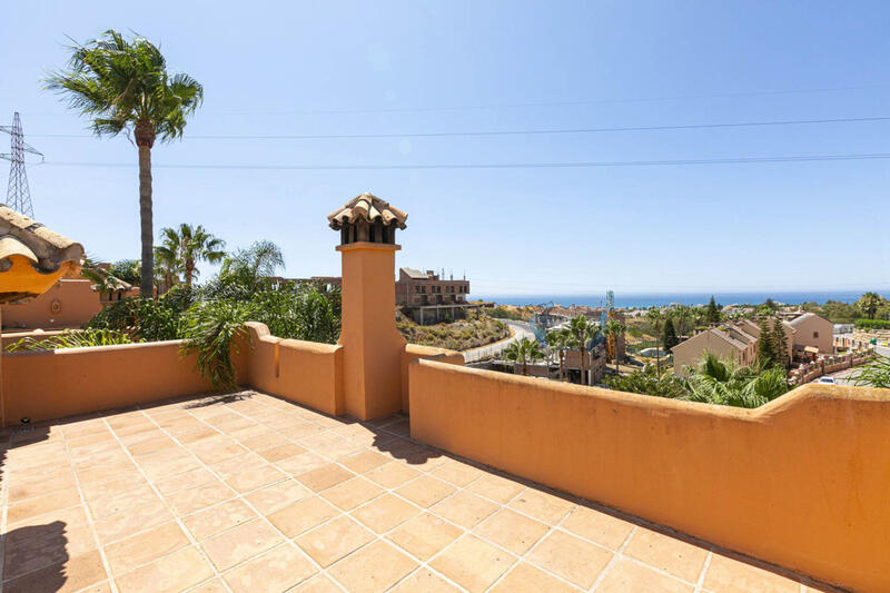 Townhouse for sale in Riviera del Sol, Málaga