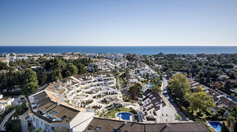 Lejlighed til salg i Nueva Andalucia, Málaga