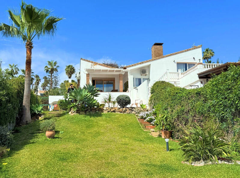 Villa zu verkaufen in Estepona, Málaga