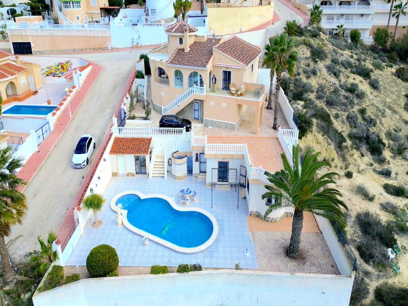 5 bedroom Villa for sale