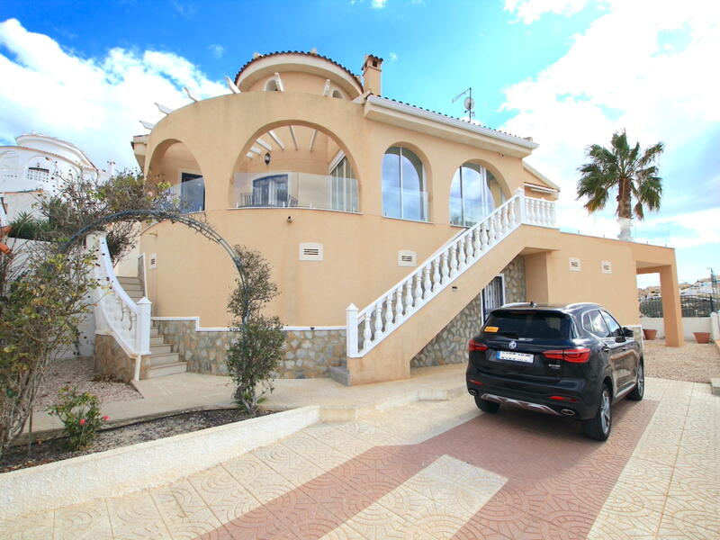 5 bedroom Villa for sale