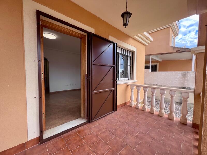 2 Cuarto Villa en venta