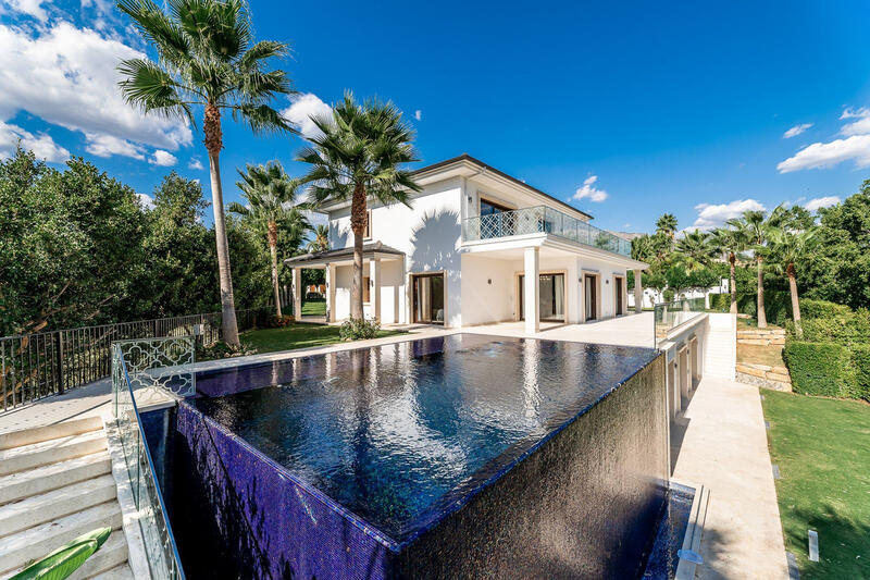 5 bedroom Villa for sale