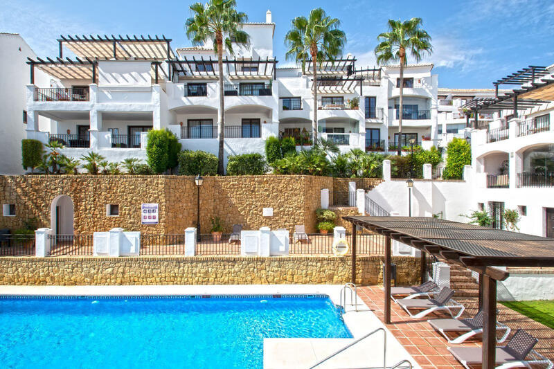 Townhouse for sale in Los Monteros, Málaga