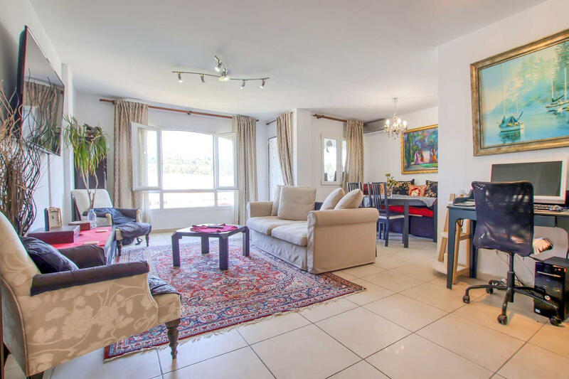 3 bedroom Apartment for sale