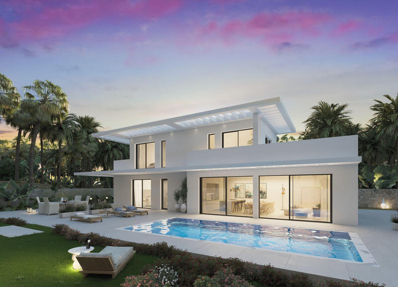 Villa for sale in Estepona, Málaga