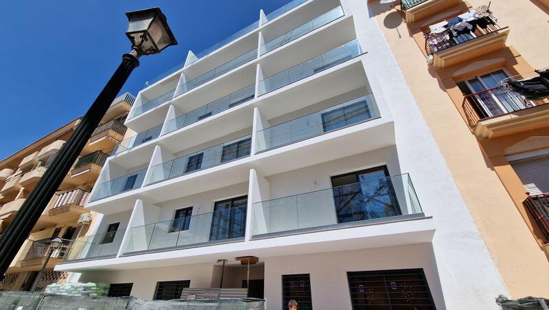 Apartamento en venta en Fuengirola, Málaga