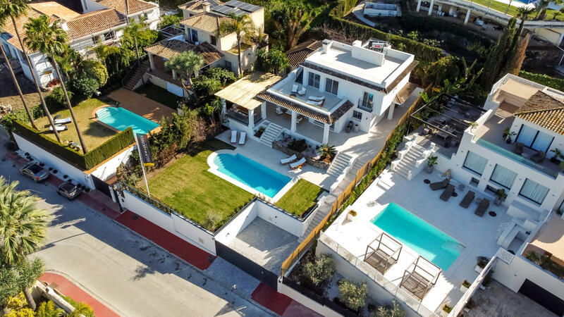 Villa zu verkaufen in Marbella, Málaga