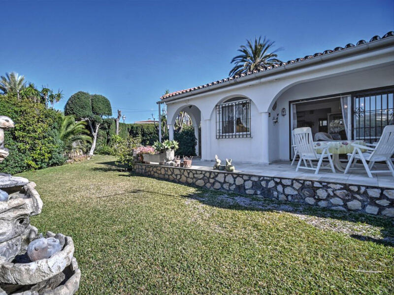 Villa til salg i Marbesa, Málaga