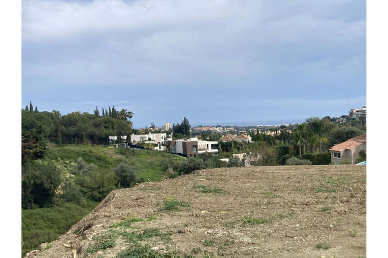 Land Te koop in Nueva Andalucia, Málaga