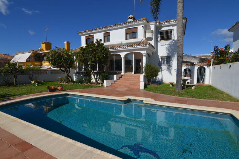 Villa til salg i Marbella, Málaga