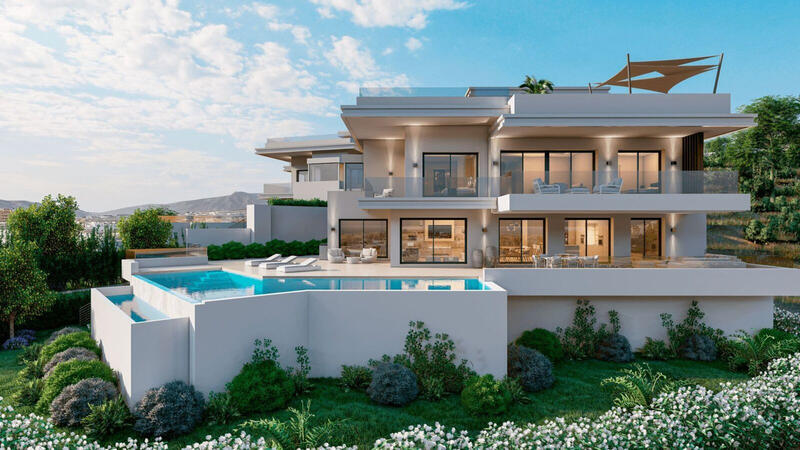 Villa en venta en New Golden Mile, Málaga