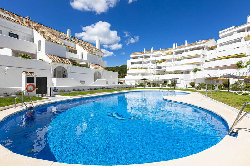 Appartement zu verkaufen in Nueva Andalucia, Málaga