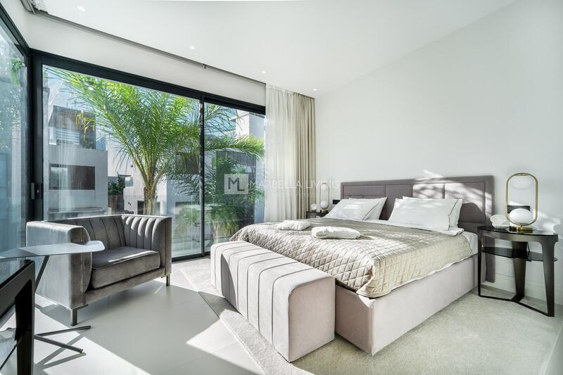 4 bedroom Villa for Long Term Rent