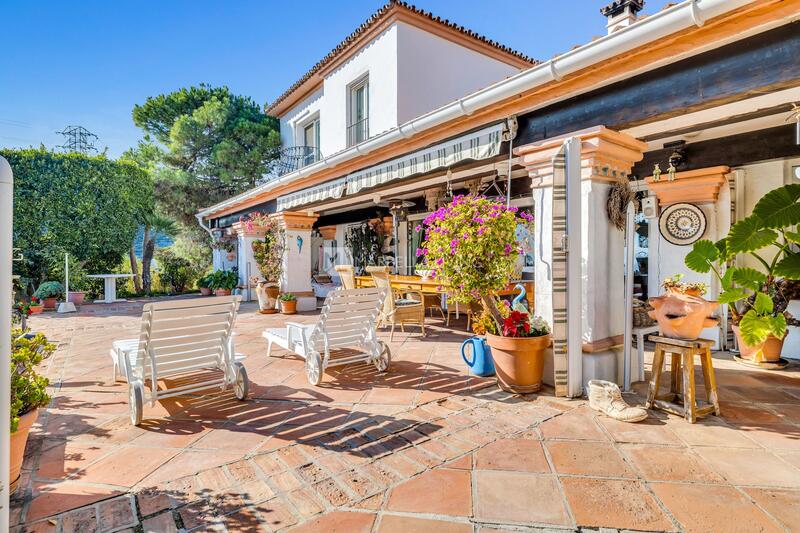 Villa à vendre dans Estepona, Málaga