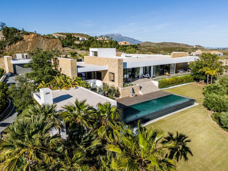 Villa en venta en Benahavis, Málaga