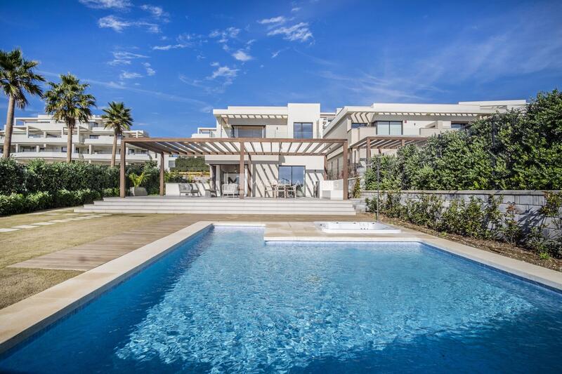 Villa en venta en Estepona, Málaga