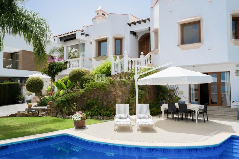 Villa til salg i Estepona, Málaga