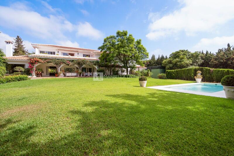 Villa for sale in Mijas Costa, Málaga