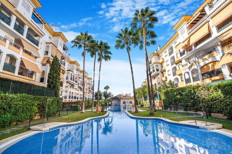 Apartamento en venta en Golden Mile, Málaga