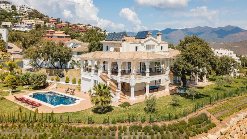 Villa til salg i Marbella del Este, Málaga