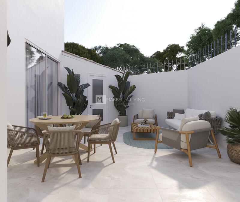 Townhouse for sale in Nueva Andalucia, Málaga