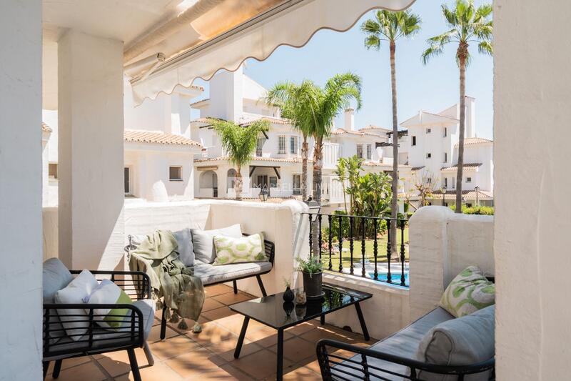 Apartamento en venta en Nueva Andalucia, Málaga