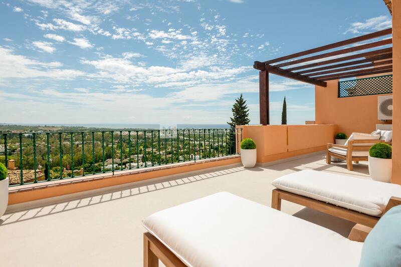 Duplex till salu i Nueva Andalucia, Málaga