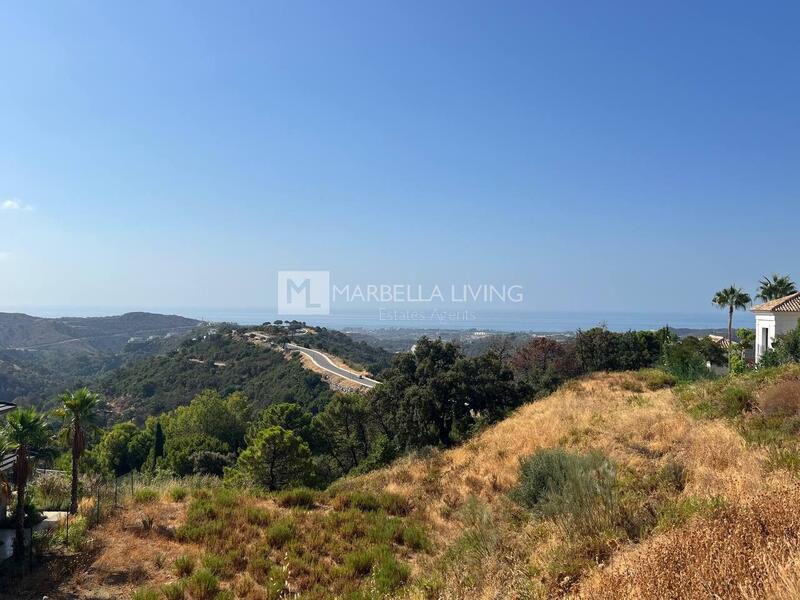 Land for sale in Benahavis, Málaga