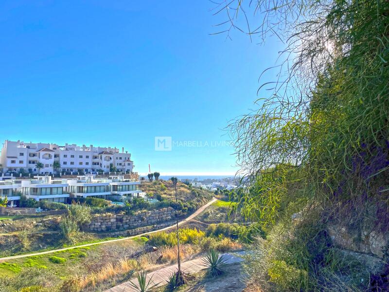 Land for sale in Estepona, Málaga