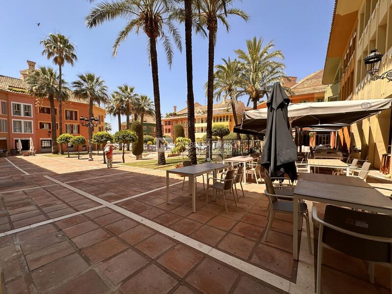 Local Comercial en venta en Sotogrande, Cádiz