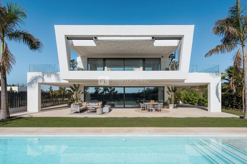 Villa for sale in Golden Mile, Málaga