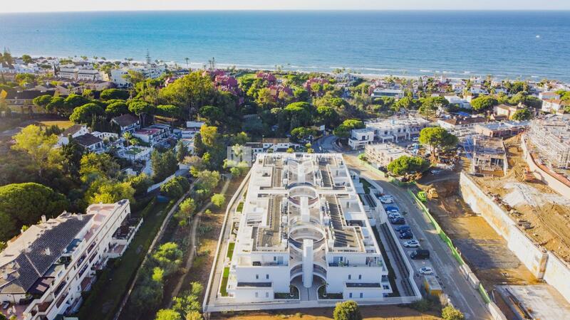 Lägenhet till salu i Marbella del Este, Málaga