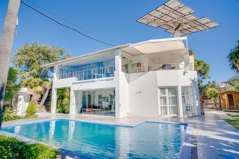 Villa zu verkaufen in Marbella del Este, Málaga