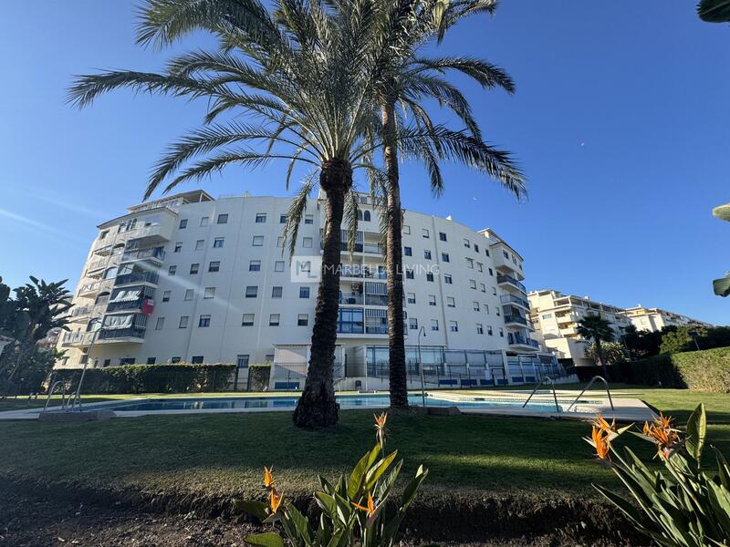 Apartamento en venta en Estepona, Málaga