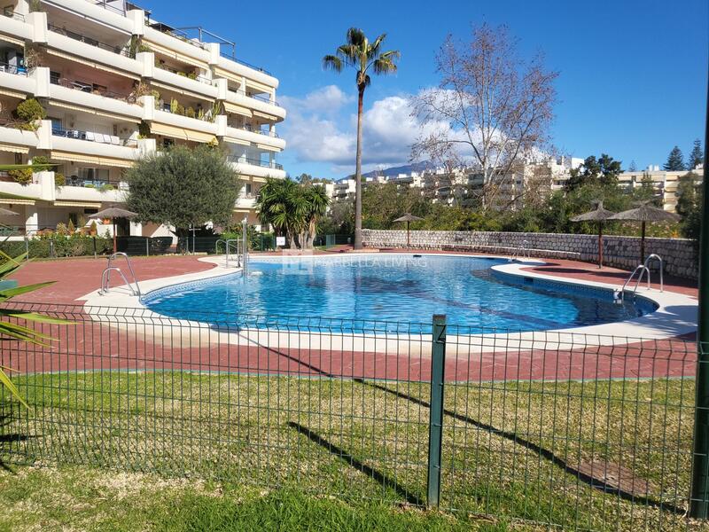 Lägenhet till salu i San Pedro de Alcantara, Málaga