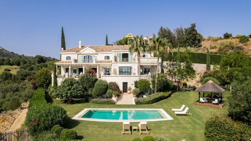 Cave House for sale in Benahavis, Málaga