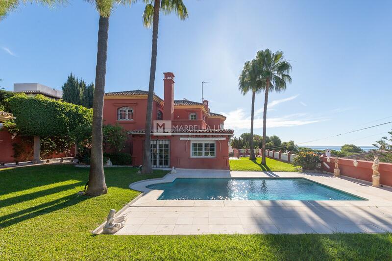 6 bedroom Villa for sale